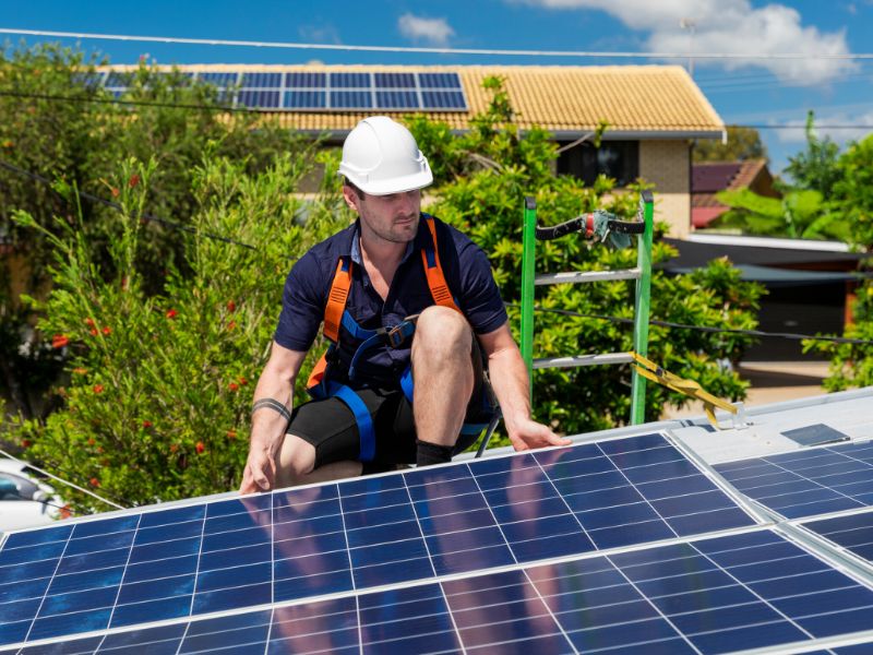 entretien panneaux solaires et photovoltaiques